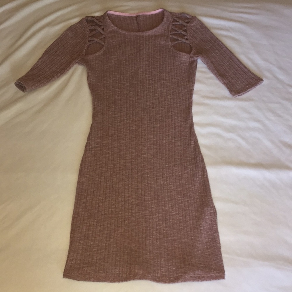 Vanilla Essence Dress (Okinawa, Japan)